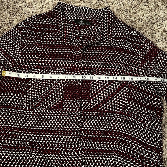 Volcom ladies shirt - Picture 8 of 8